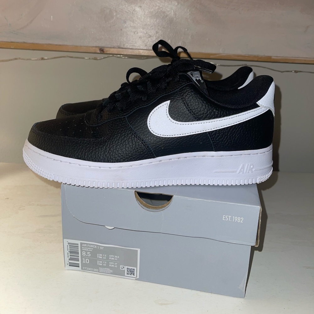 Nike Air Force 1